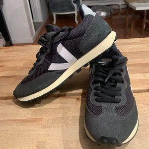 Veja sneakers